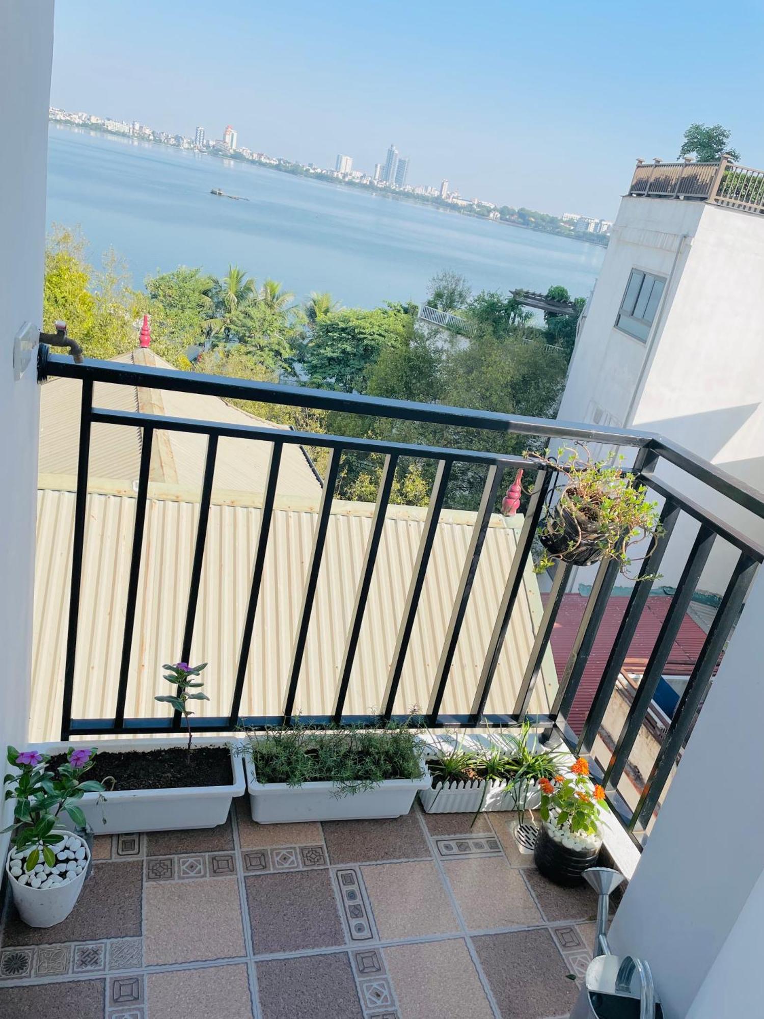 T98 Westlake Trich Sai - Tay Ho Center Lake View Studio Hanoï Extérieur photo